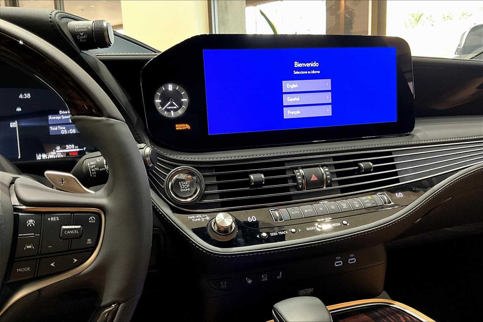 2025 Lexus LS 500 photo 6