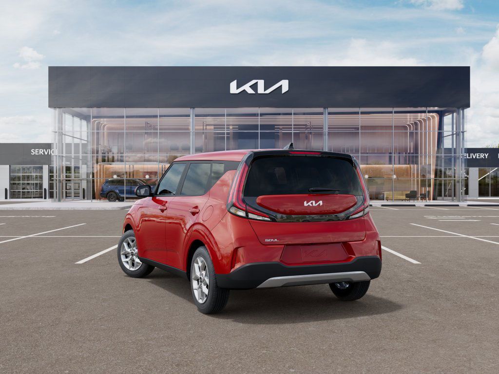 2025 Kia Soul LX photo 4