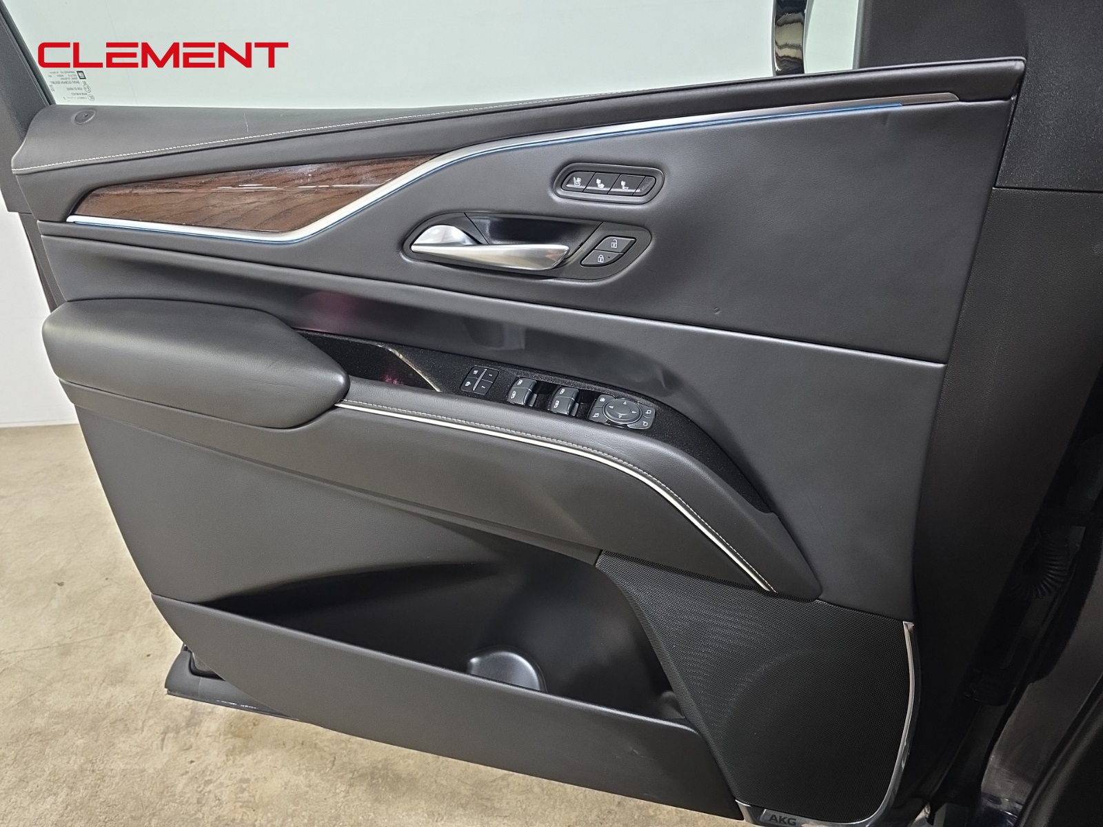 2022 Cadillac Escalade ESV Sport Platinum photo 24