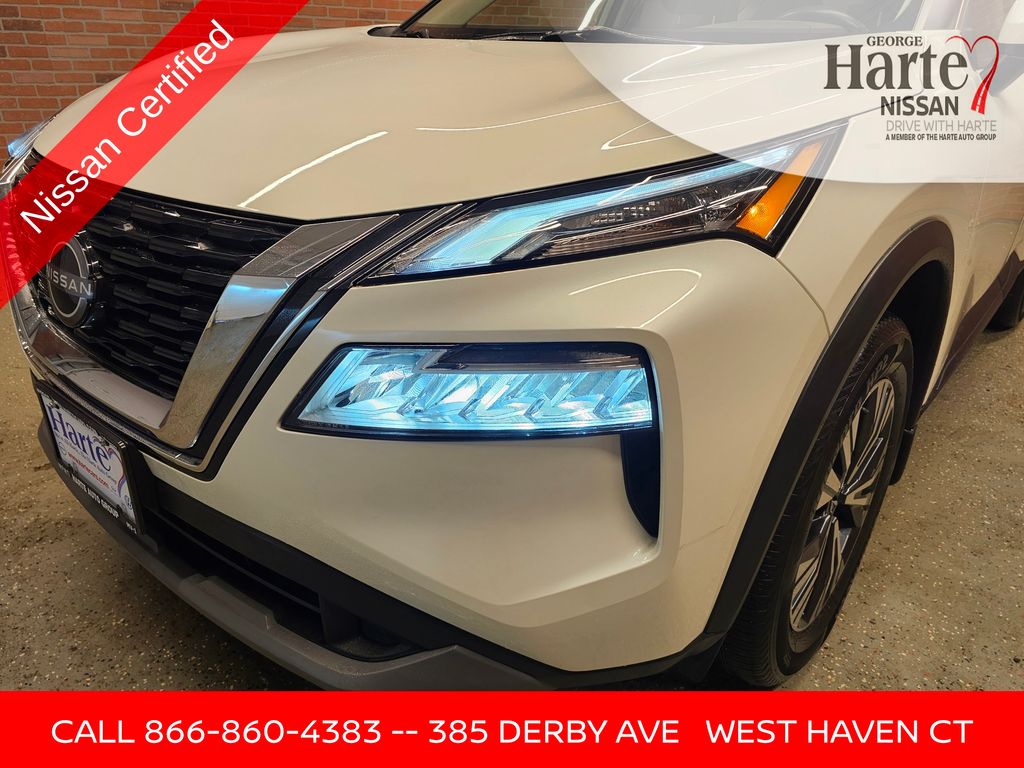 2022 Nissan Rogue SV photo 4