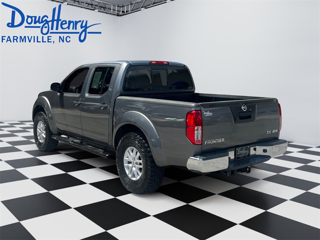 2019 Nissan Frontier SV photo 2