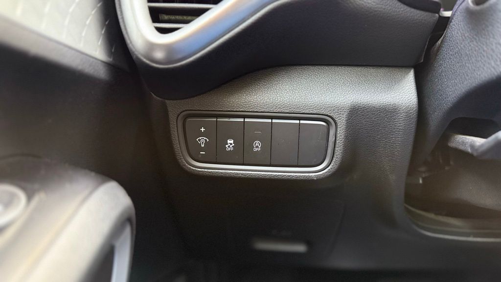 2024 Kia Soul LX photo 19