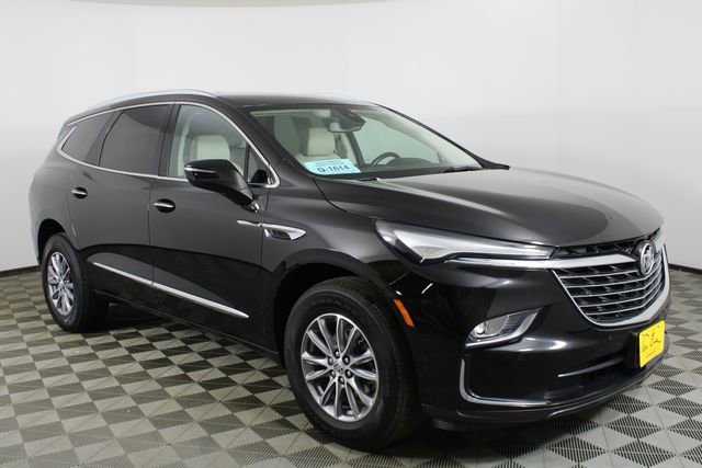 2023 Buick Enclave Essence's photo