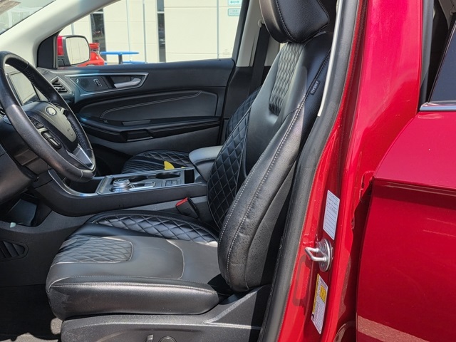 2024 Ford Edge Titanium photo 15