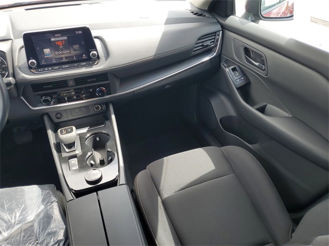 2026 Nissan Rogue S photo 9