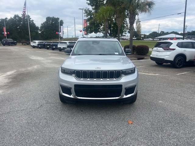 2021 Jeep Grand Cherokee Limited photo 2