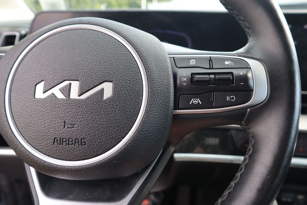 2023 Kia Sportage EX photo 19