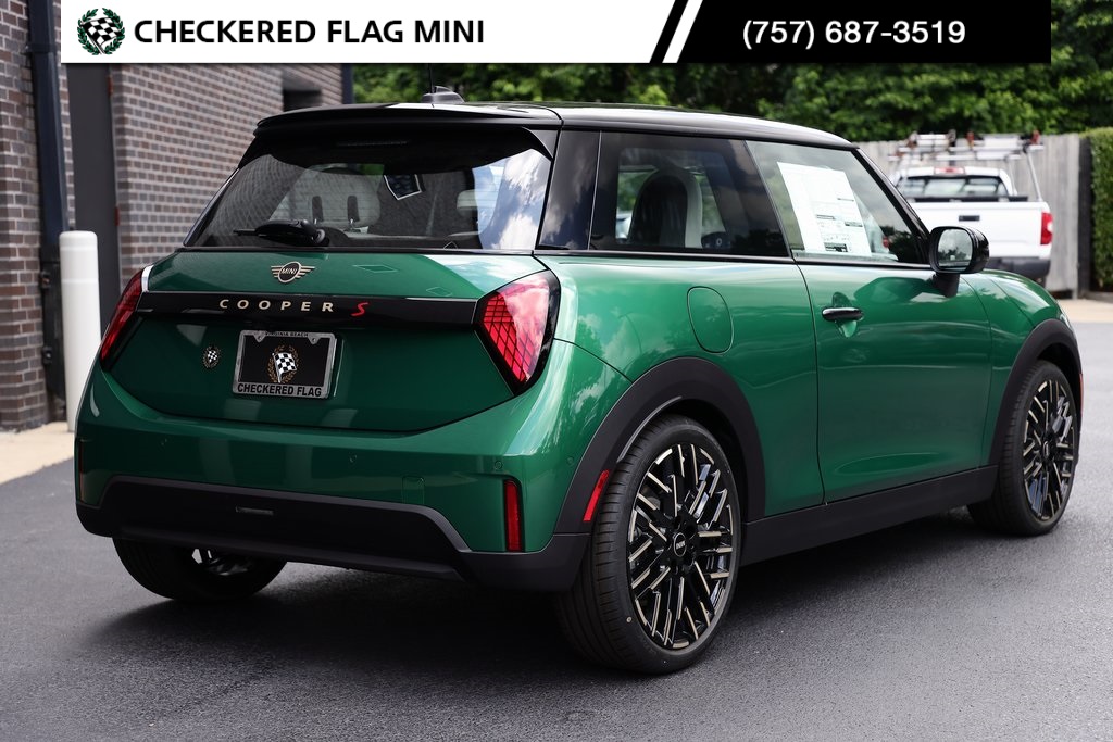 2025 Mini Cooper S Iconic photo 7