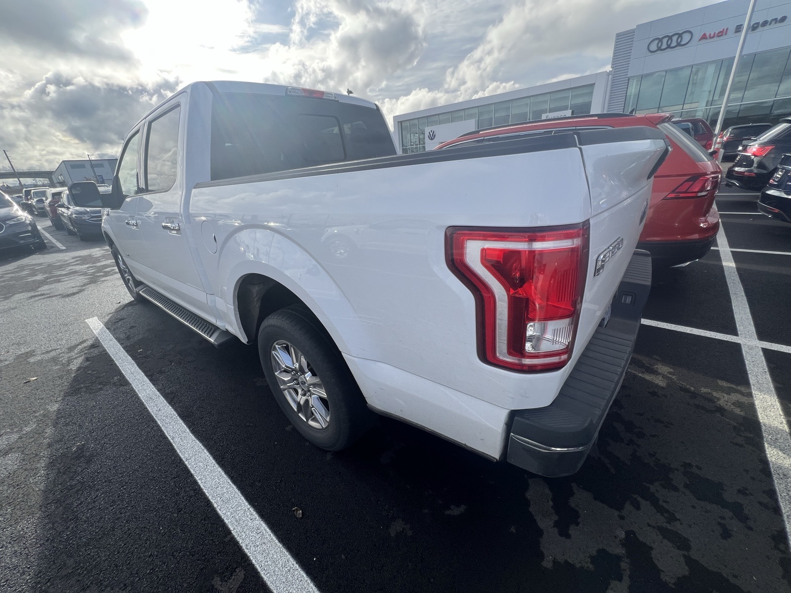 2016 Ford F-150 XLT photo 3