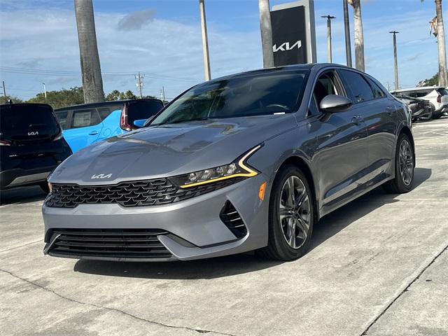 2023 Kia K5 EX photo 2