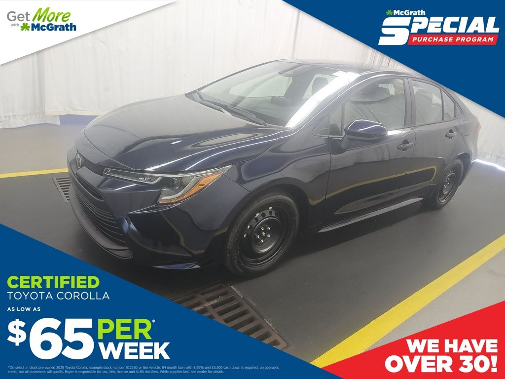 2025 Toyota Corolla LE's photo