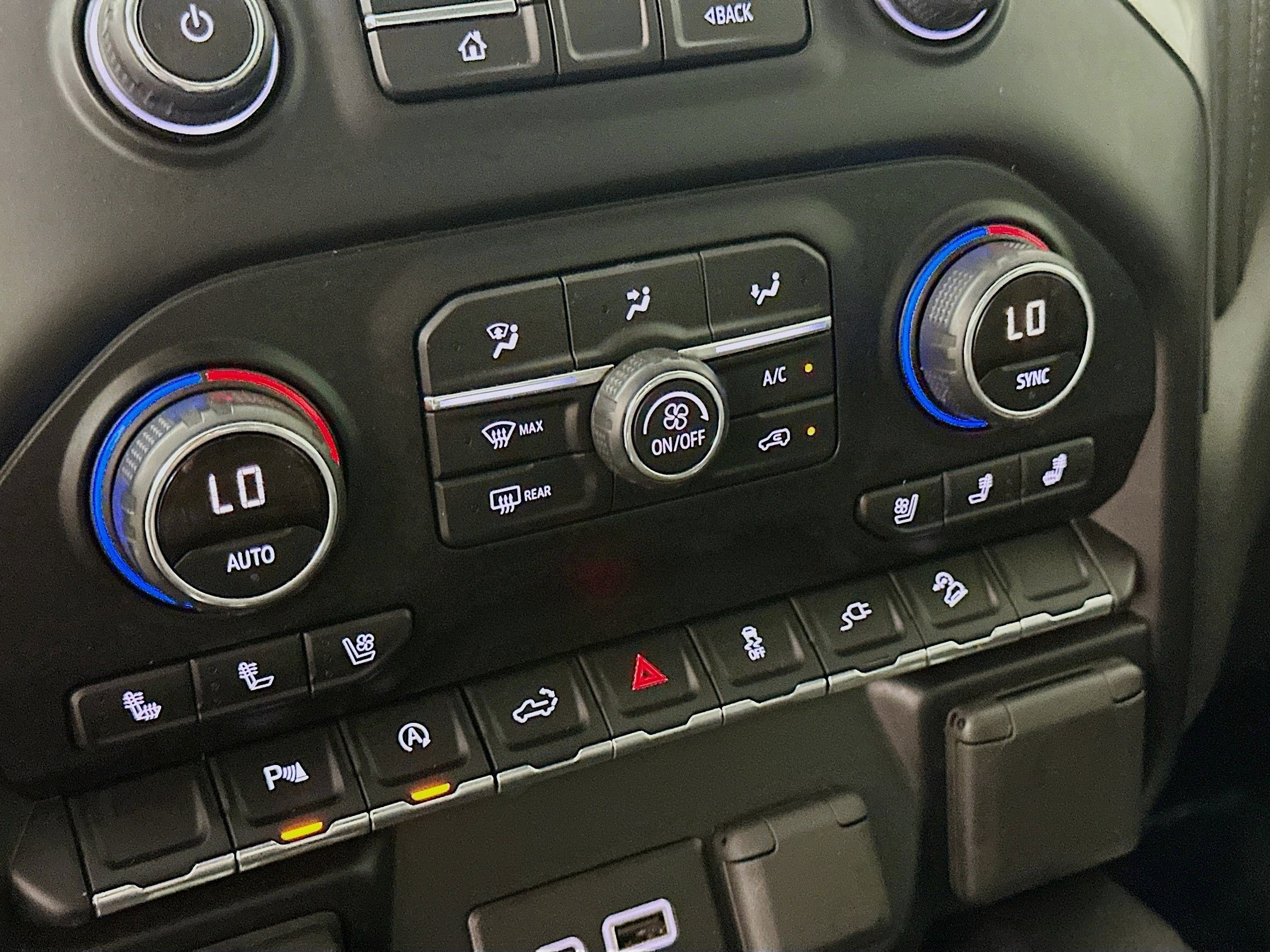2019 Chevrolet Silverado 1500 LTZ photo 13