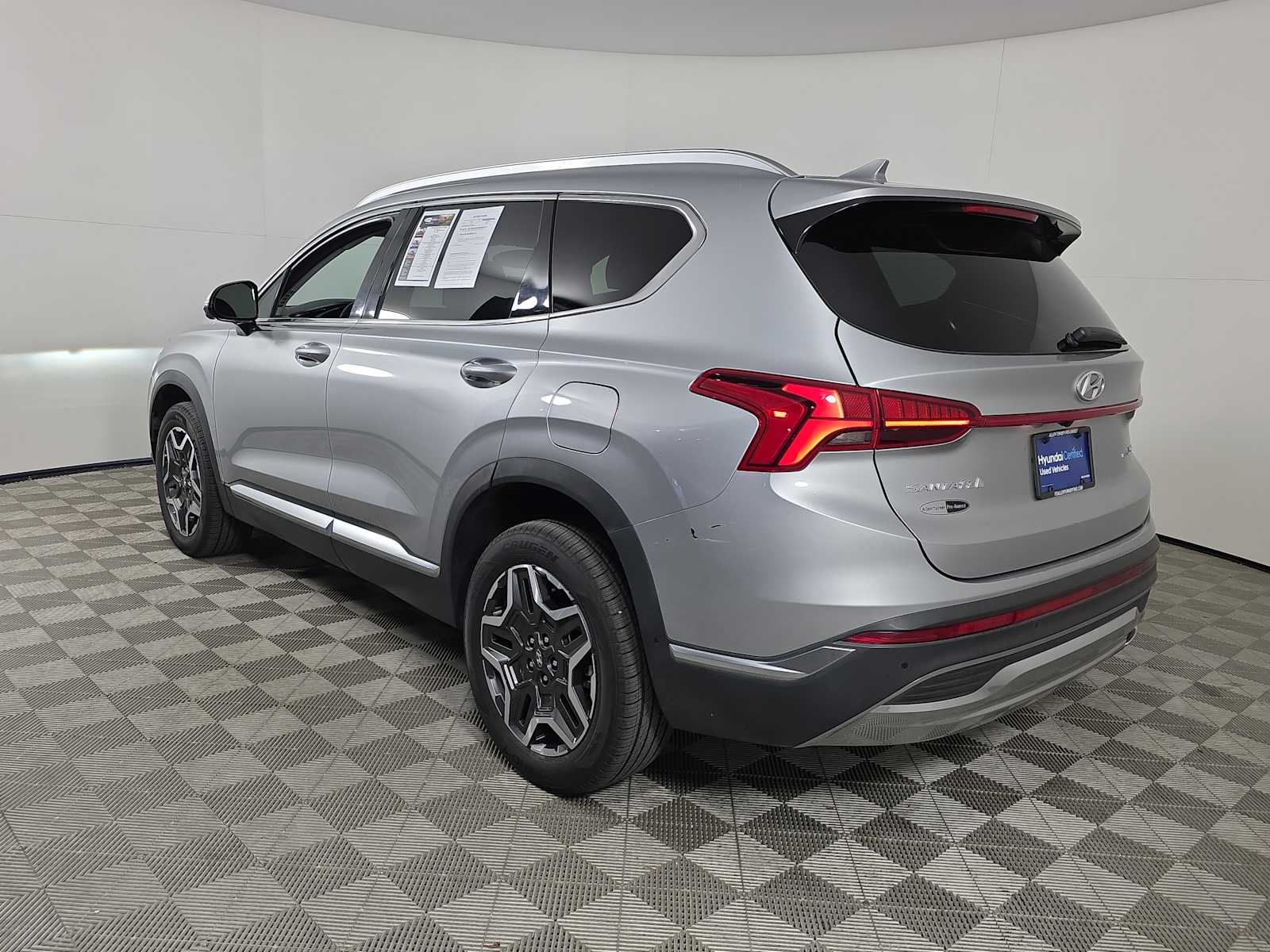 2023 Hyundai Santa Fe Limited photo 2