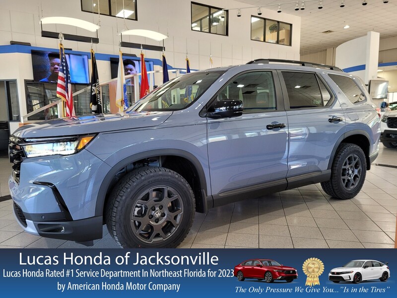 2025 Honda Pilot TrailSport's photo