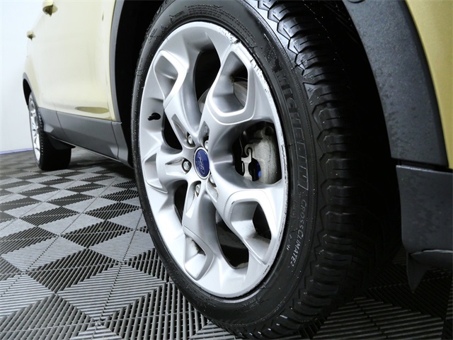 2014 Ford Escape Titanium photo 2
