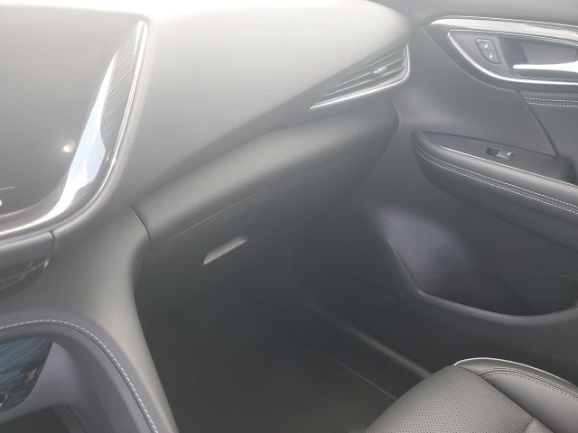 2023 Buick Envision Essence photo 23