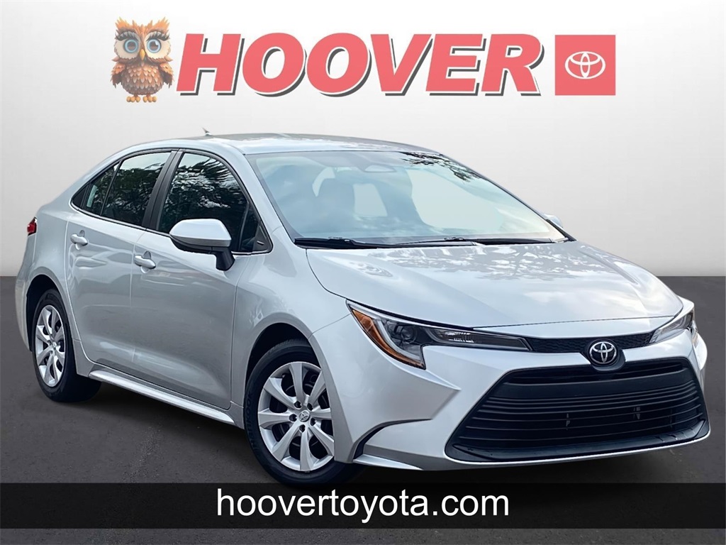 2023 Toyota Corolla LE's photo