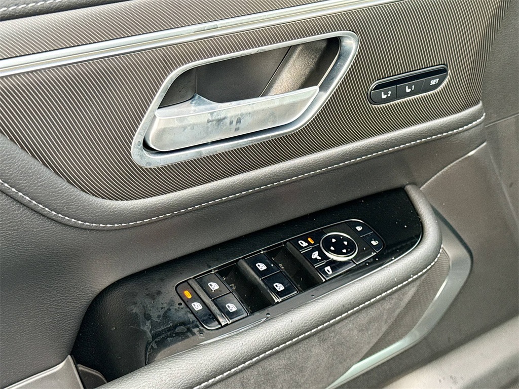 2026 Infiniti QX80 Luxe photo 15