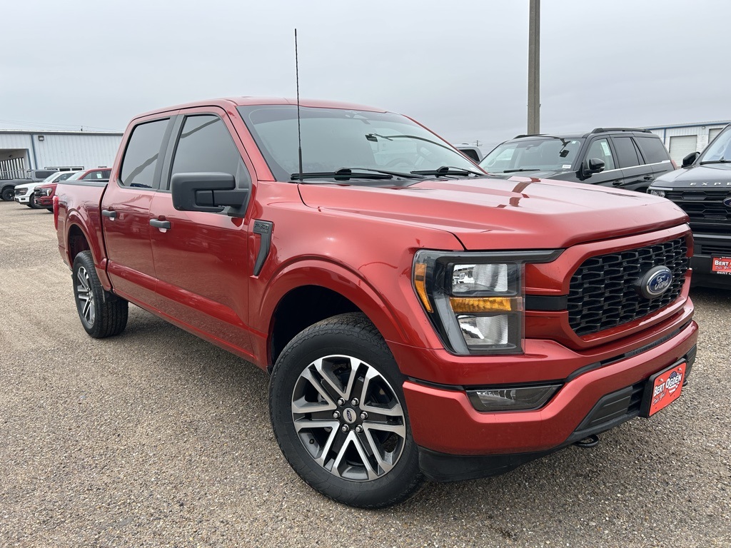 2023 Ford F-150 XL's photo