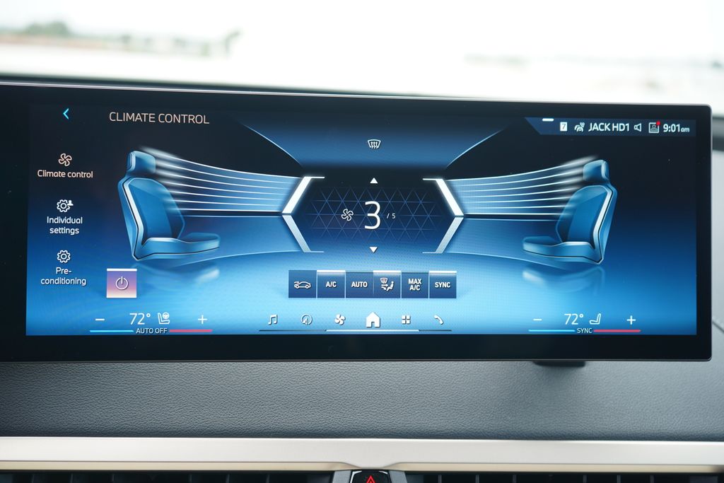 2026 Bmw iX photo 14