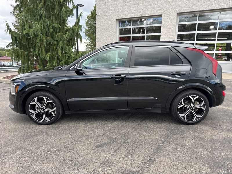 2023 Kia Niro EX Touring photo 4