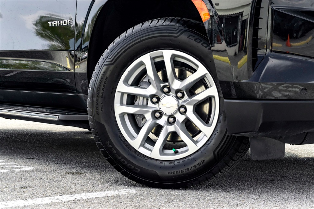 2024 Chevrolet Tahoe LT photo 2