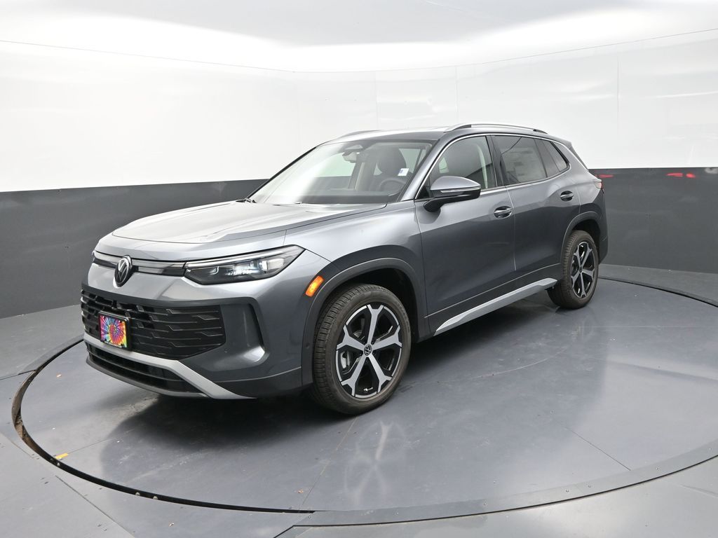 2025 Volkswagen Tiguan SE photo 3