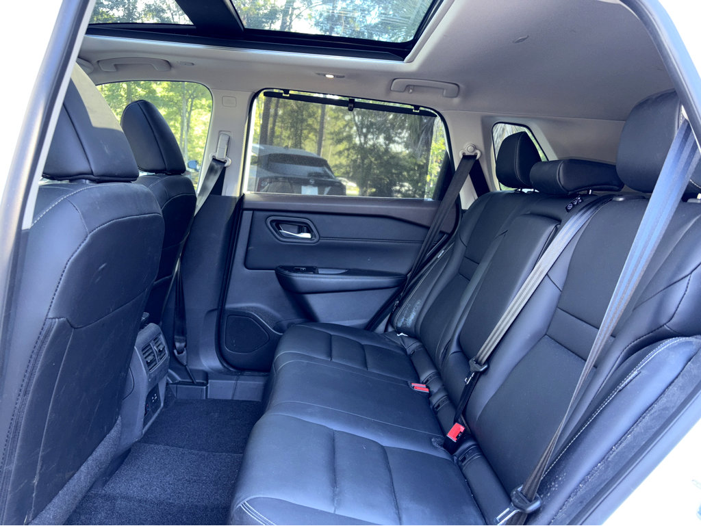 2023 Nissan Rogue SL photo 18