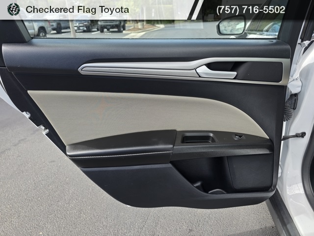 2020 Ford Fusion S photo 36