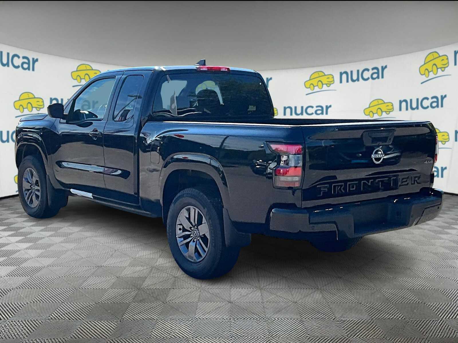 2025 Nissan Frontier SV photo 4
