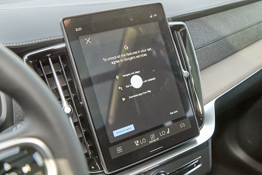 2026 VOLVO XC90 - Image 13