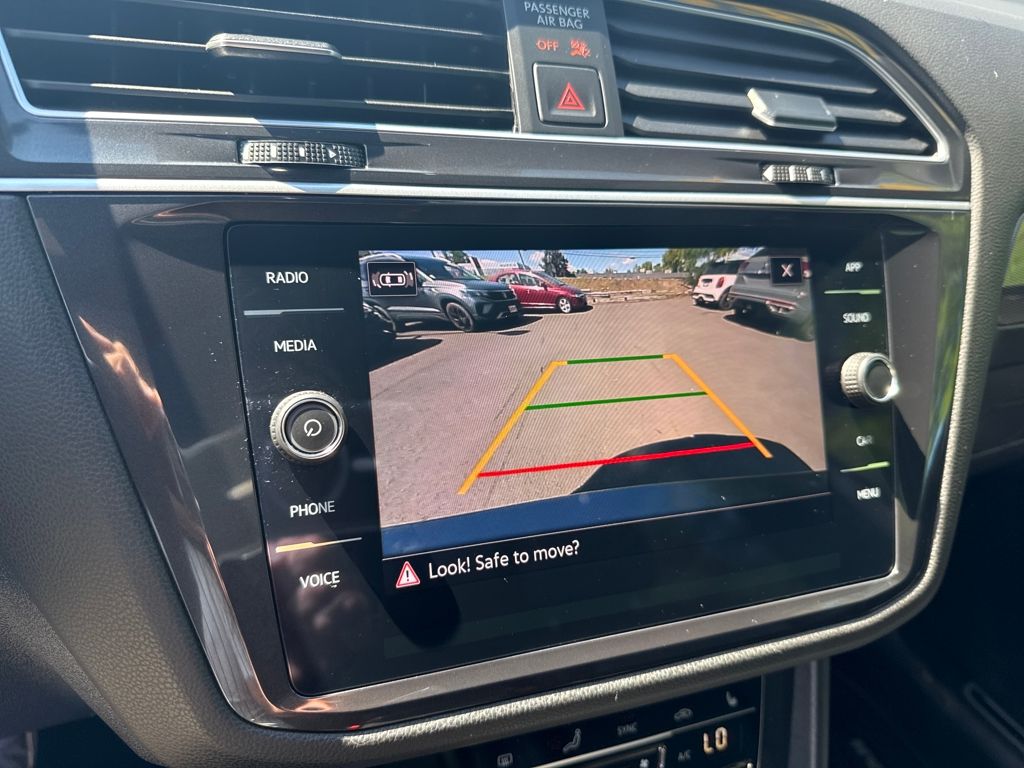 2024 Volkswagen Tiguan SE R-Line Black photo 11