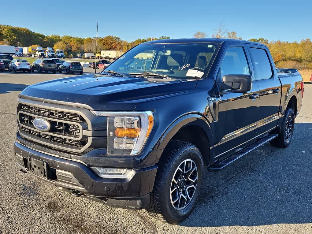 2021 Ford F-150 XLT's photo