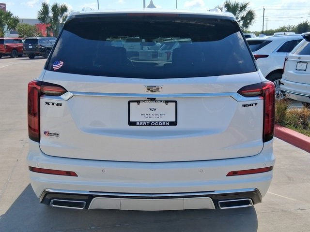 2025 Cadillac XT6 Luxury photo 5