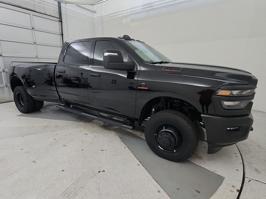 2026 Ram 3500 Tradesman photo 2