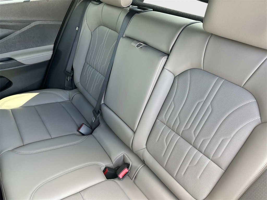 2025 Buick Envista Avenir photo 9