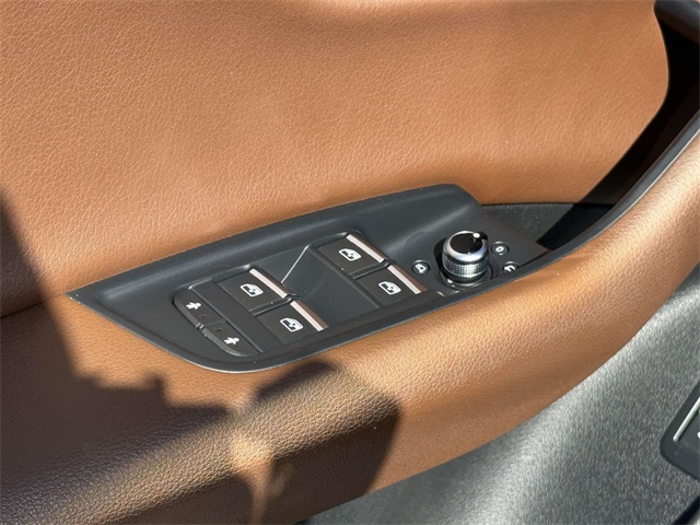 2019 Audi Q7 55 Premium Plus photo 25
