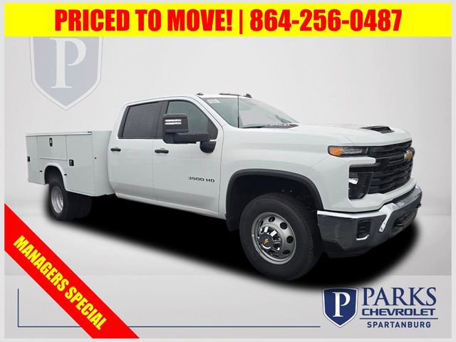 2025 Chevrolet Silverado HD WT's photo