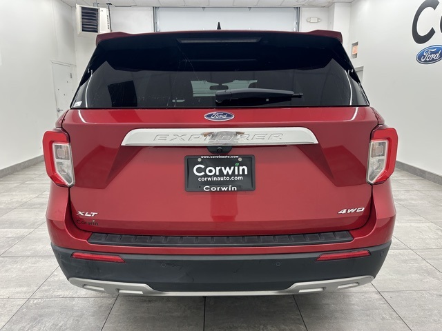 2023 Ford Explorer XLT photo 3