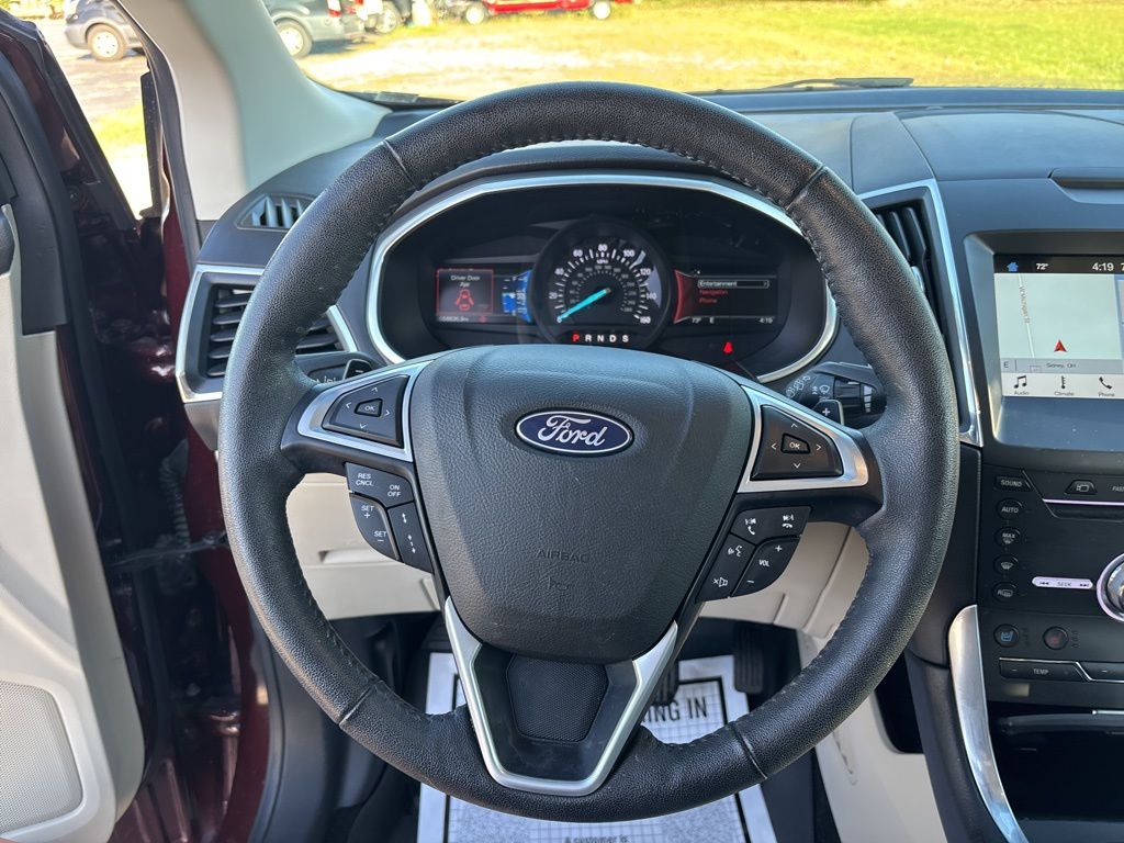 2018 Ford Edge Titanium photo 14