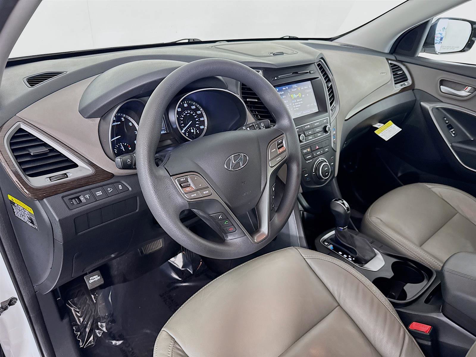 2017 Hyundai Santa Fe Sport Base photo 8