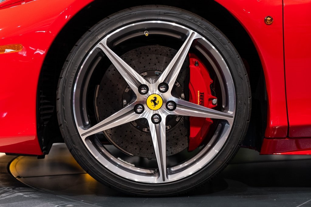 2015 Ferrari 458 Italia Base photo 10