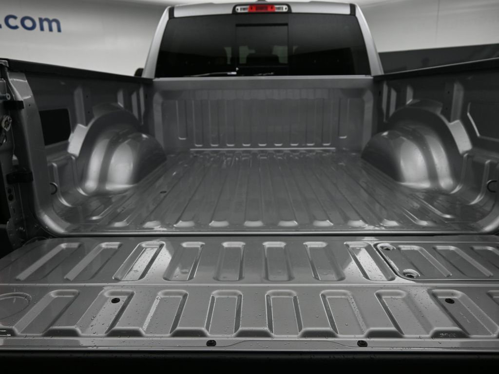 2026 Ram 1500 Laramie photo 8