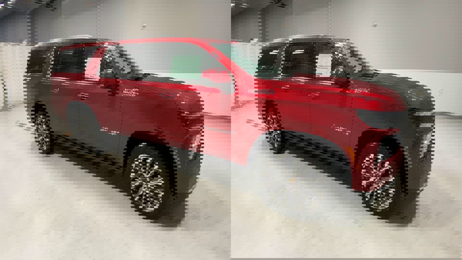 2026 Chevrolet Suburban High Country photo 2