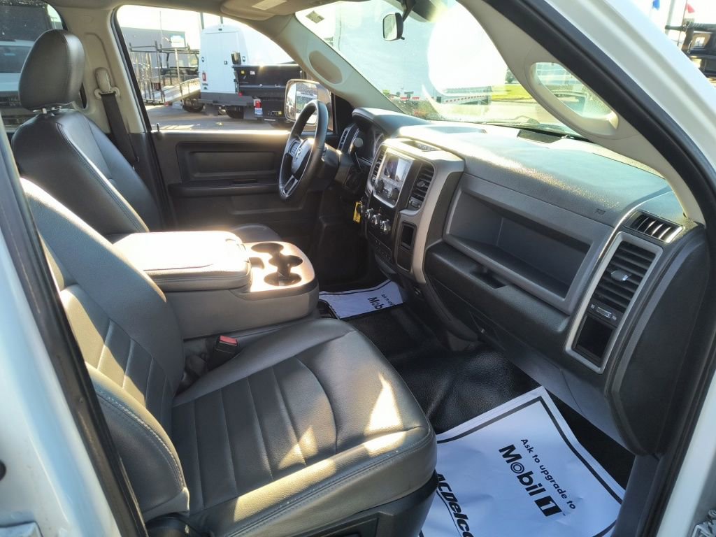 2015 Ram 3500 Tradesman photo 2