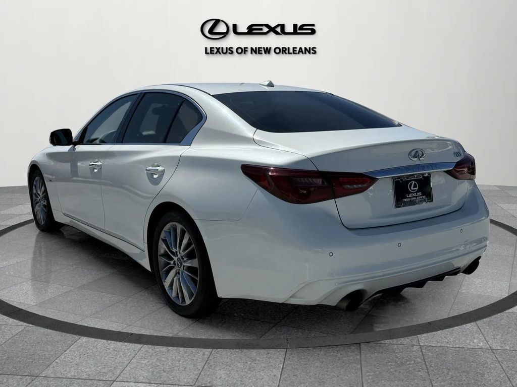 2018 Infiniti Q50 3.0t LUXE photo 6