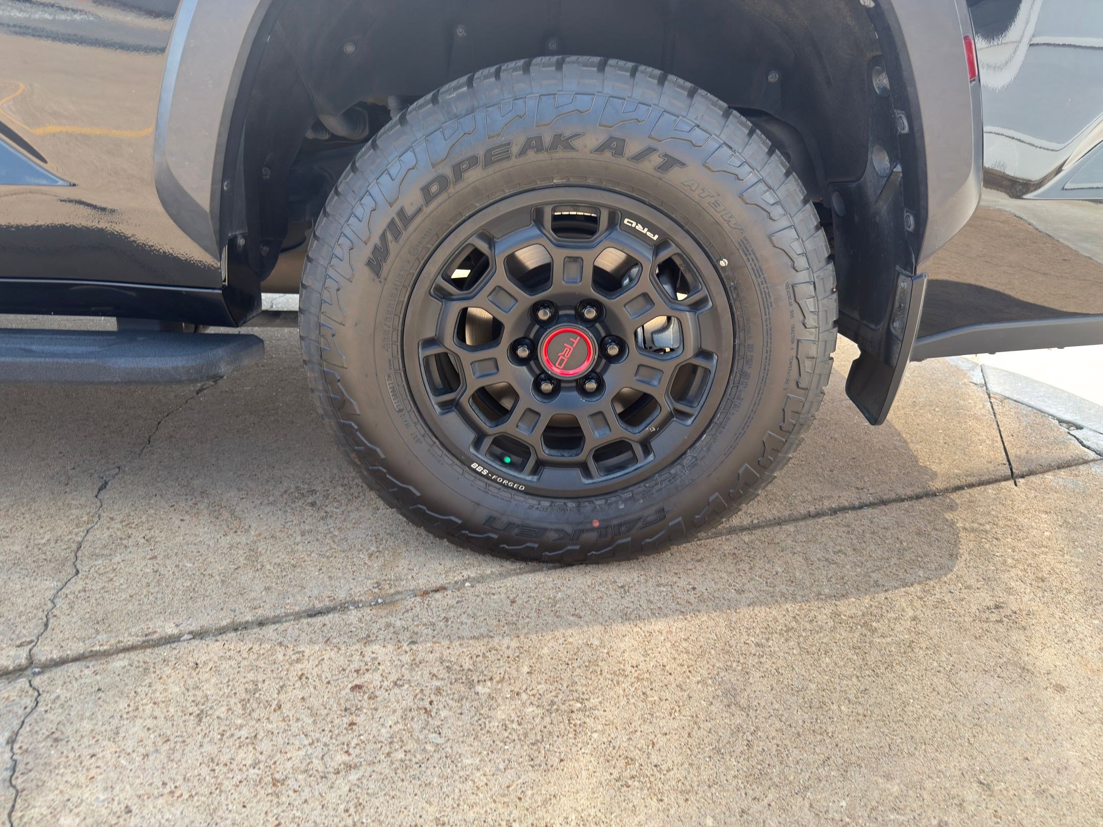 2023 Toyota Sequoia TRD Pro photo 10