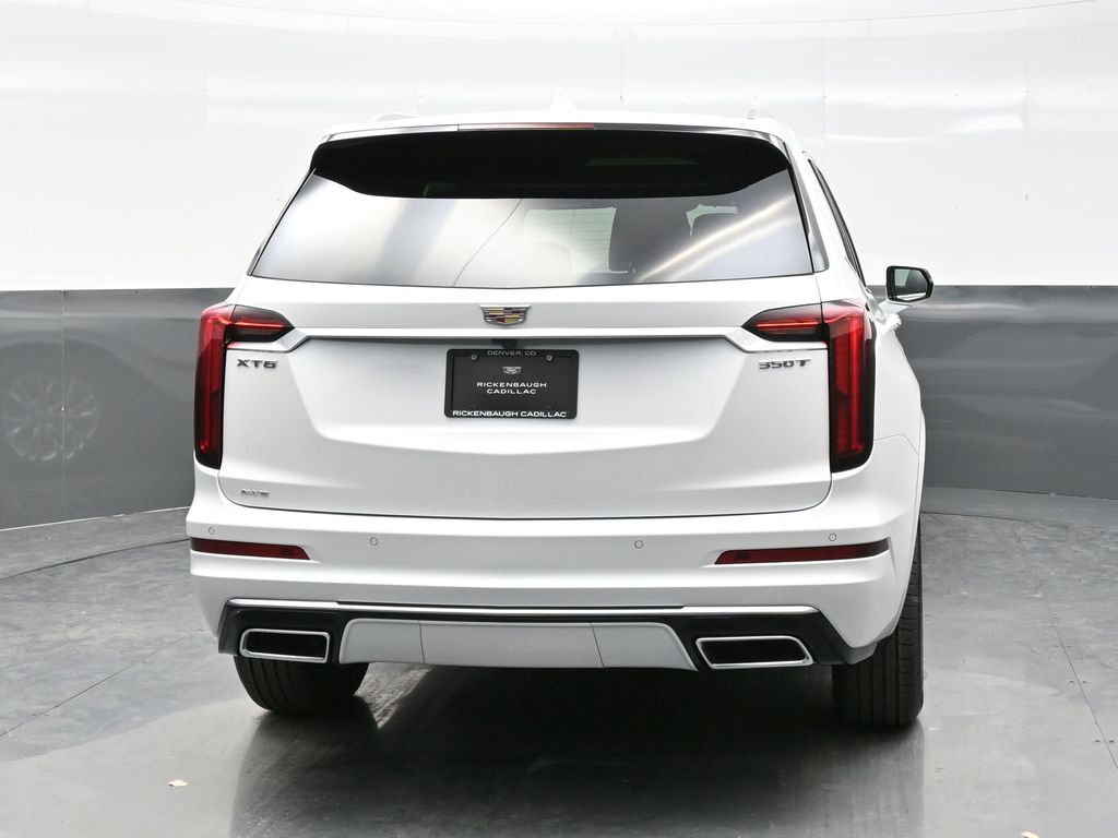 2025 Cadillac XT6 Luxury photo 5