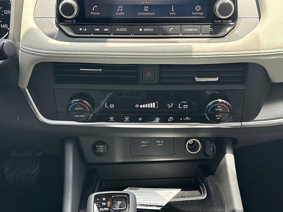 2025 Nissan Rogue SV photo 19
