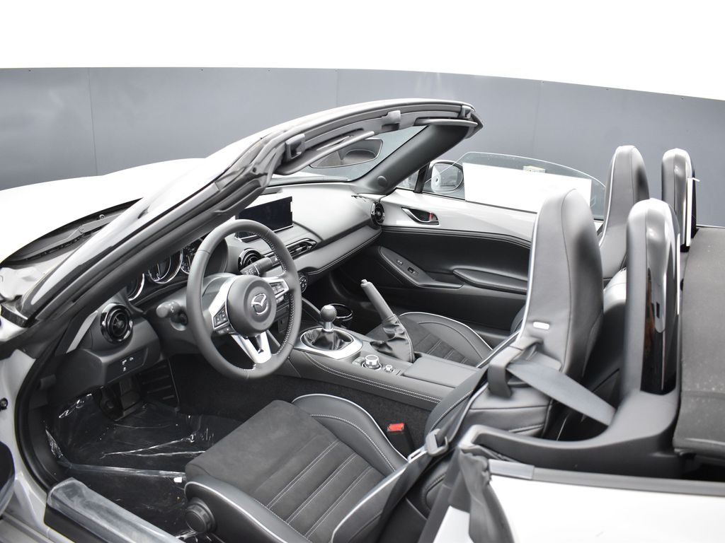 2025 Mazda MX-5 Miata Miata photo 19